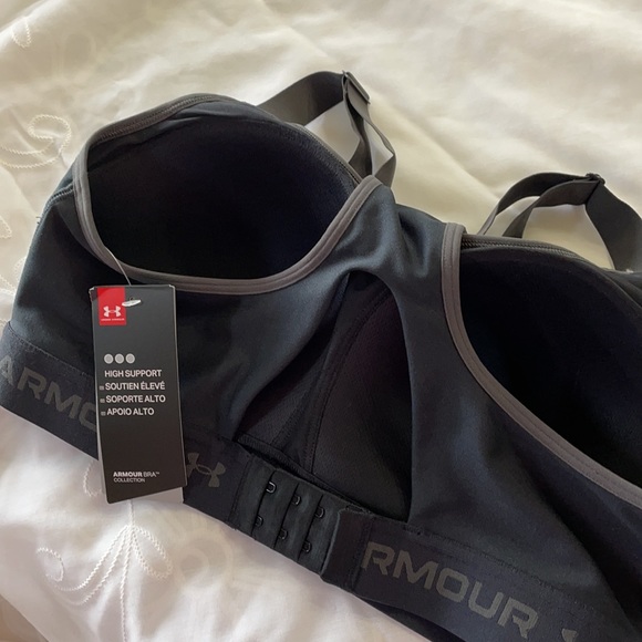 Under Armour adjustable racer-back bra - new with tags! - Picture 2 of 5